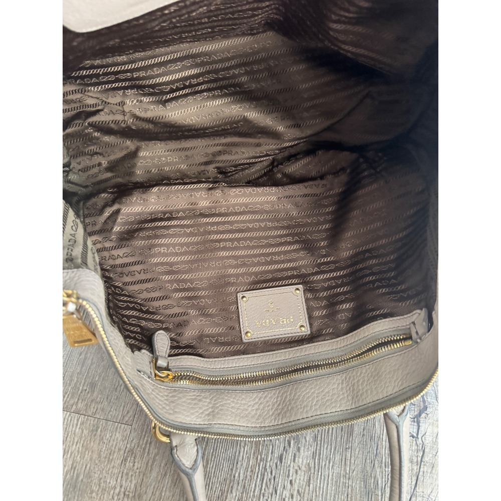 100% AuthenticPrada Vitello Phenix Argilla Grey  Leather Tote Bag Gold Hardware - Picture 5 of 5